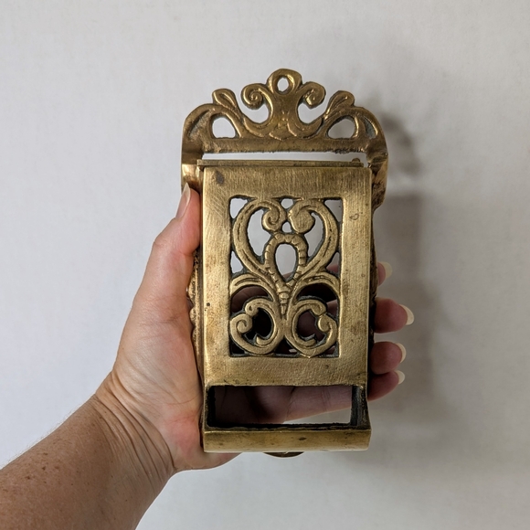 Vintage Brass Ornate Wall Mounted Match Box Holder Fireplace - Picture 1 of 13